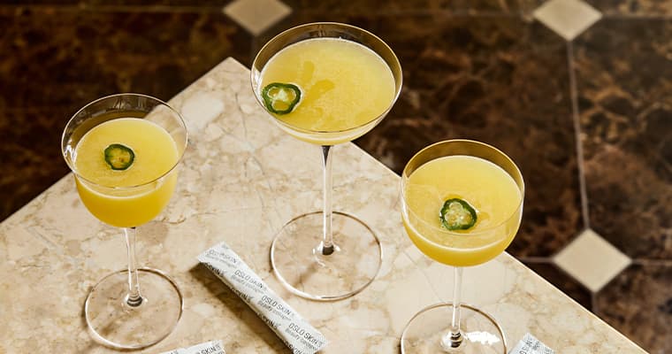 Phto of mocktail yellow flowers spicy chilly